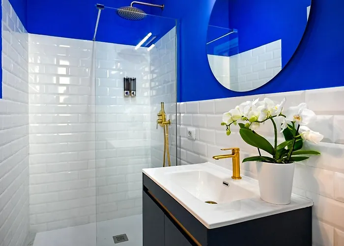 Royal Blue * Rom